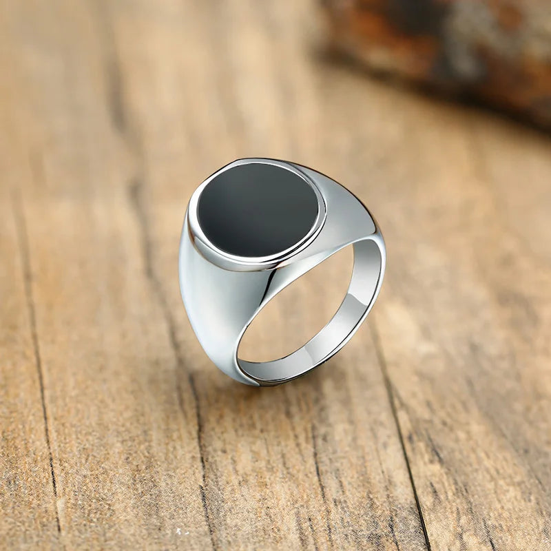 Modern oval ring