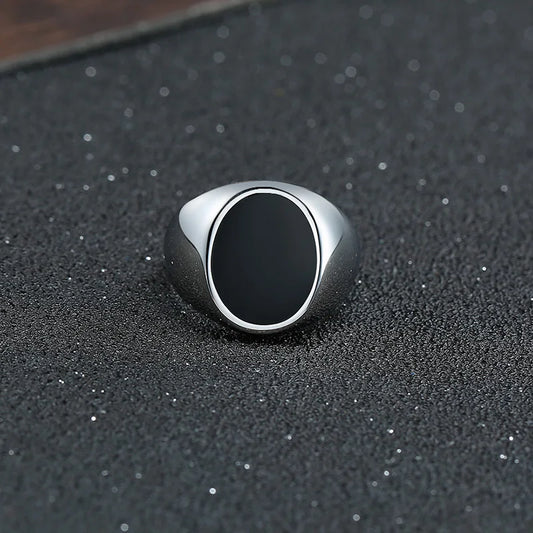 Modern oval ring